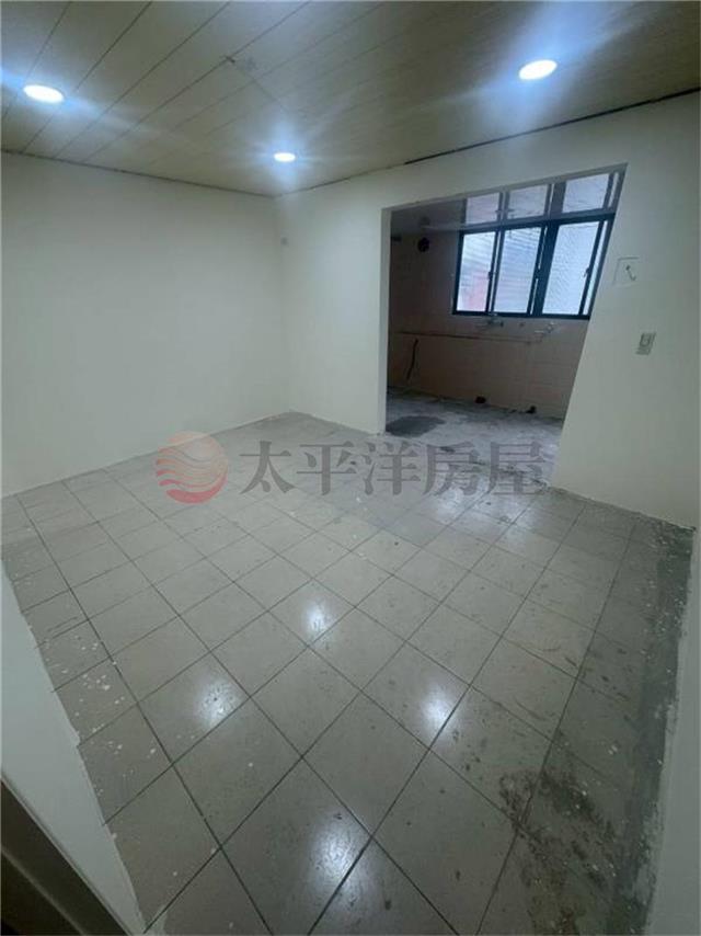 A05萬坪公園頂加,新北市新莊區中港路