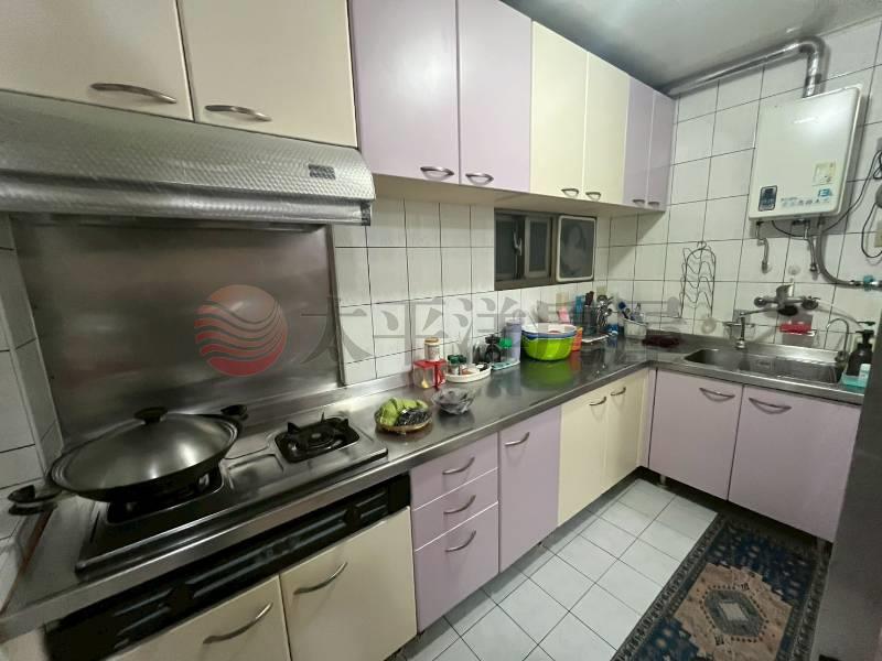 A88中港大排 近市場3樓美寓,新北市新莊區自重街