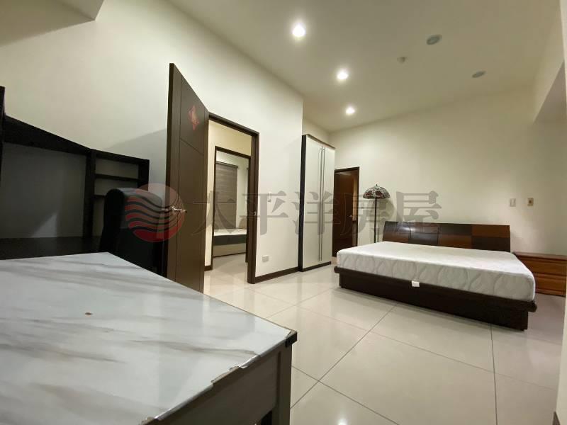 B108文學苑三房雙車位,新北市新莊區榮華路一段