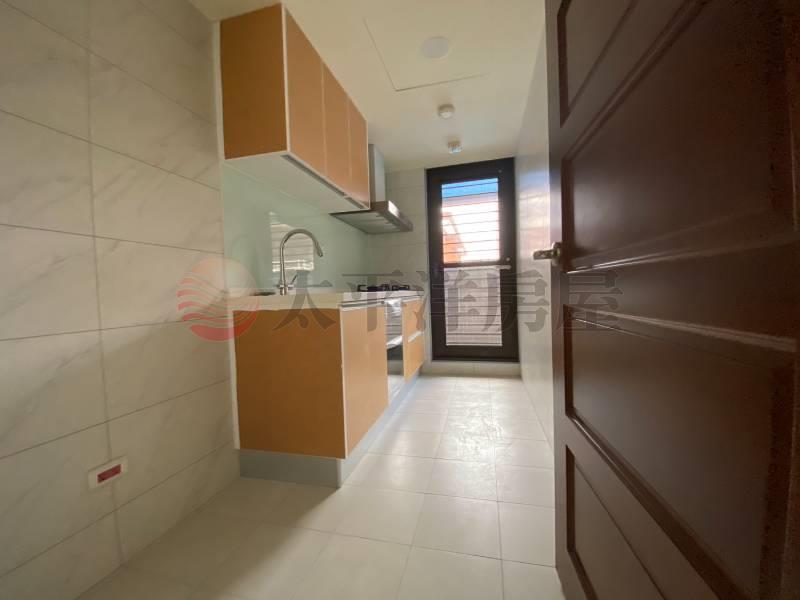 B62漢寶幸福綻景觀三房車,新北市新莊區幸福東路