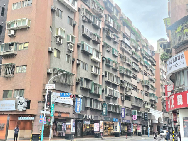 C016-幸福路顯眼金店面,新北市新莊區幸福路