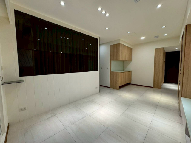 B003-愛丁堡稀有三室平面車位,新北市新莊區新崑路