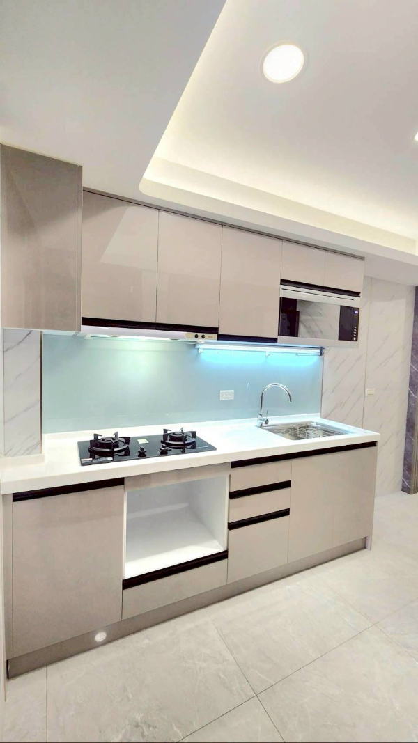 E154-全新裝潢三樓,新北市三重區仁壽街