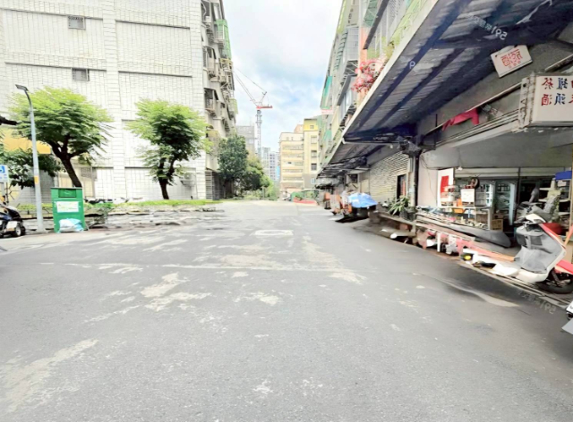 E126-頂崁街方正ㄧ樓,新北市三重區頂崁街