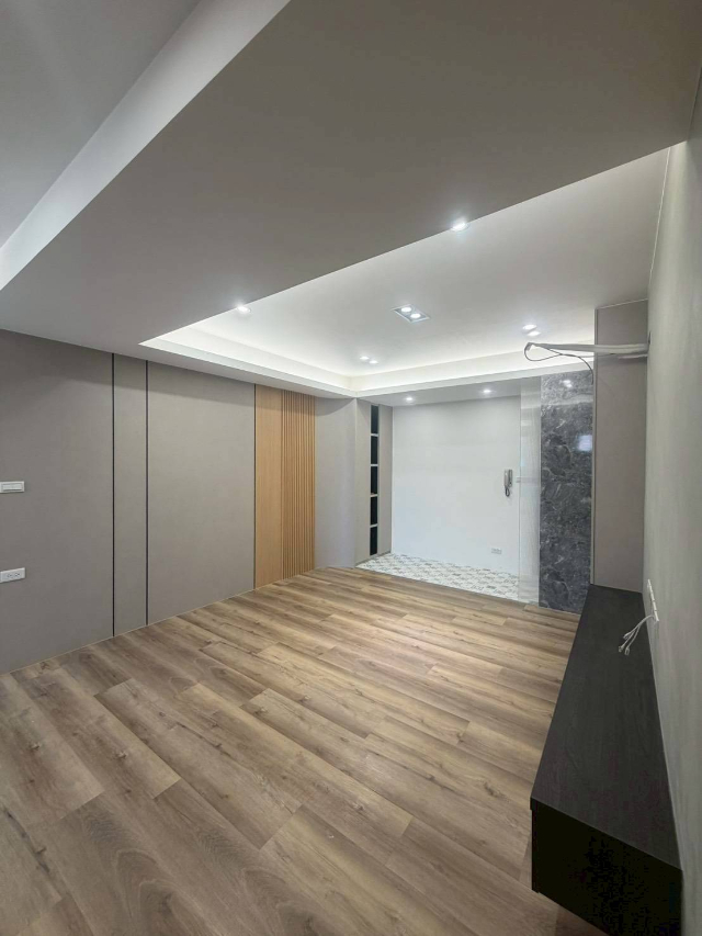 E134-民族商圈裝潢電梯頂佳,新北市蘆洲區民族路