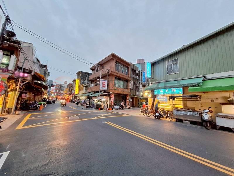 D006-買地送厝超值透天專案,新北市新莊區榮和段