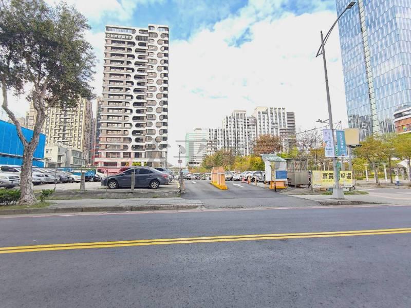 D005-副都心三角窗商業區土地,新北市新莊區副都心段