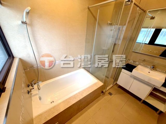 B102重劃區邊間挑高雙主臥,新北市新莊區頭前路