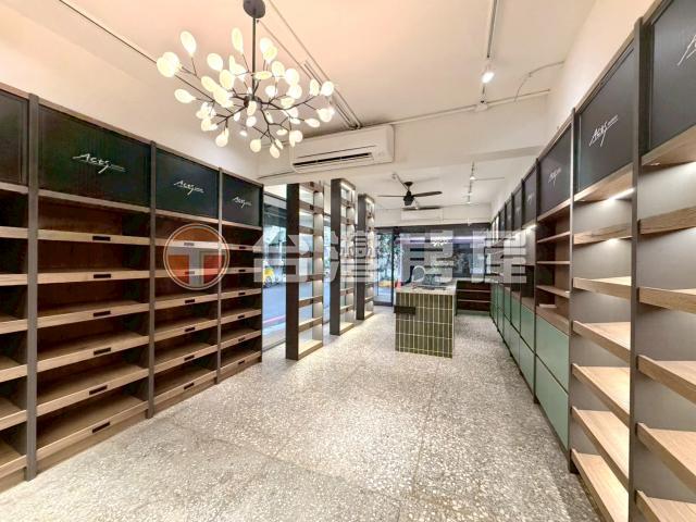 C27新莊精緻邊間三角窗店面,新北市新莊區後港一路