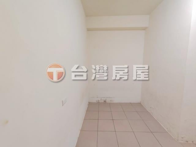 A06新泰路稀有邊間,新北市新莊區新泰路